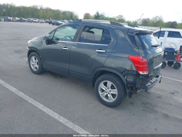 KL7CJLSB3JB675483 Chevrolet Trax Lt