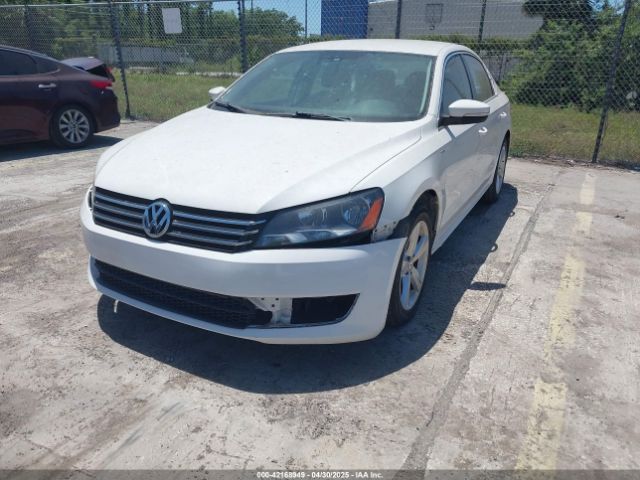 1VWAT7A35EC059044 Volkswagen Passat 1.8t Wolfsburg Edition