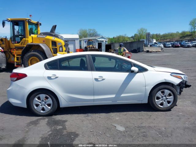 3KPFK4A76JE236023 KIA FORTE LX