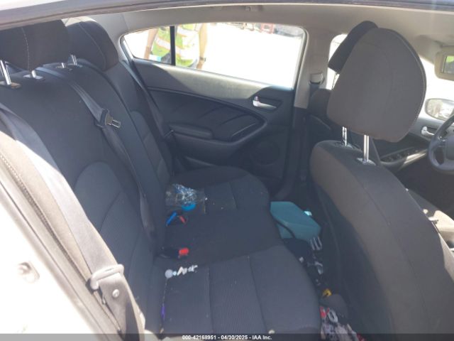 3KPFK4A76JE236023 KIA FORTE LX