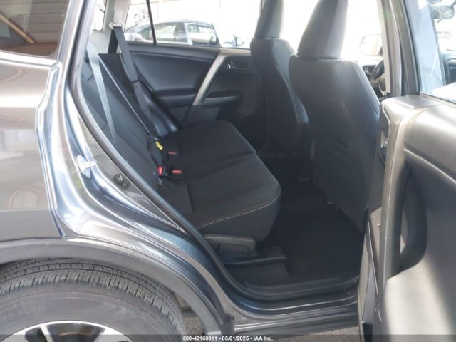 JTMRFREV2GD179482 Toyota Rav4 Xle