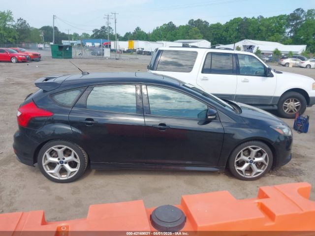1FADP3L98EL269058 Ford FOCUS ST