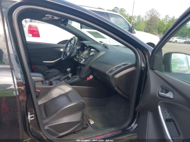 1FADP3L98EL269058 Ford FOCUS ST