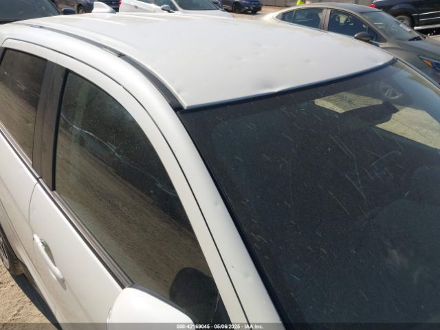 JA4AR3AW1JU025671 Mitsubishi Outlander Sport 2.4 Se