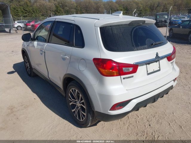 JA4AR3AW1JU025671 Mitsubishi Outlander Sport 2.4 Se