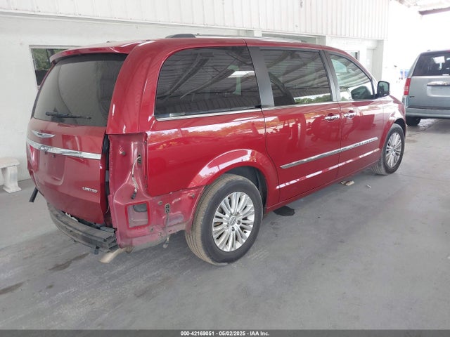 2C4RC1GG6ER139375 Chrysler Town & Country Limited