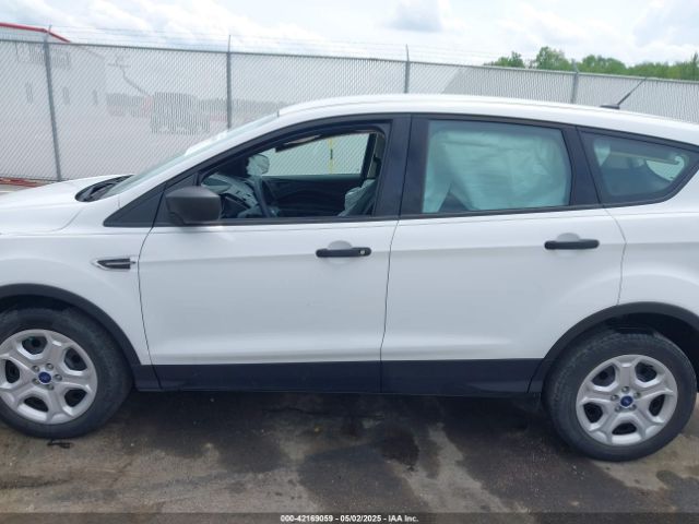 1FMCU0F71HUE35762 Ford ESCAPE S