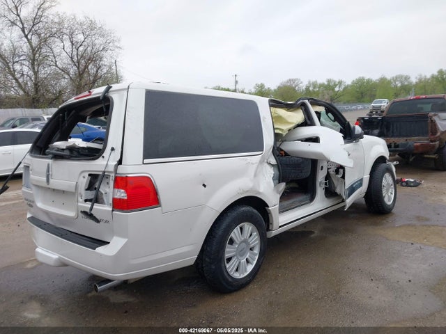 5LMJJ3J5XEEL08664 Lincoln 2014