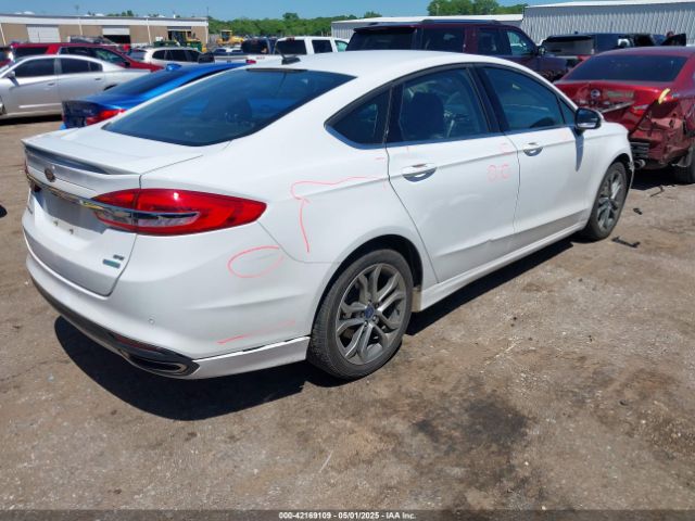 3FA6P0H90HR246900 Ford FUSION SE