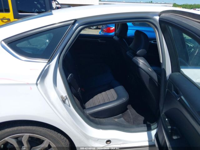 3FA6P0H90HR246900 Ford FUSION SE
