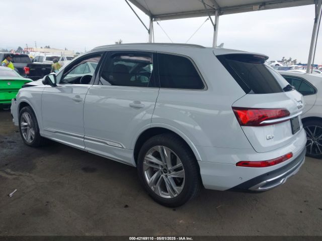 2022 AUDI Q7 WA1LXBF75ND022305 Photo 2