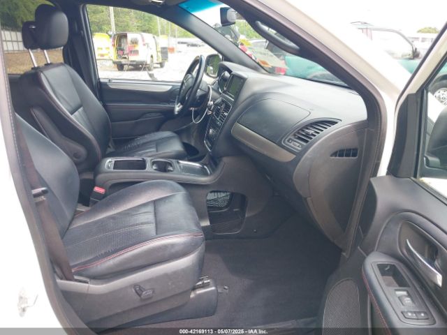 2C4RDGEG3HR690077 Dodge Grand Caravan Gt