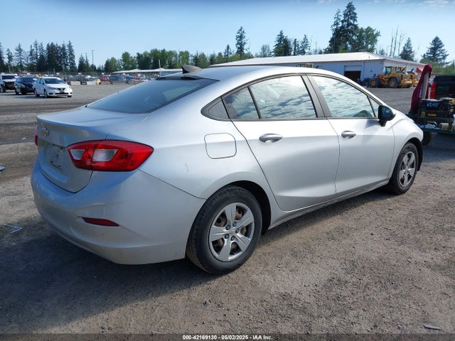 1G1BC5SM0H7164762 Chevrolet Cruze Ls Auto