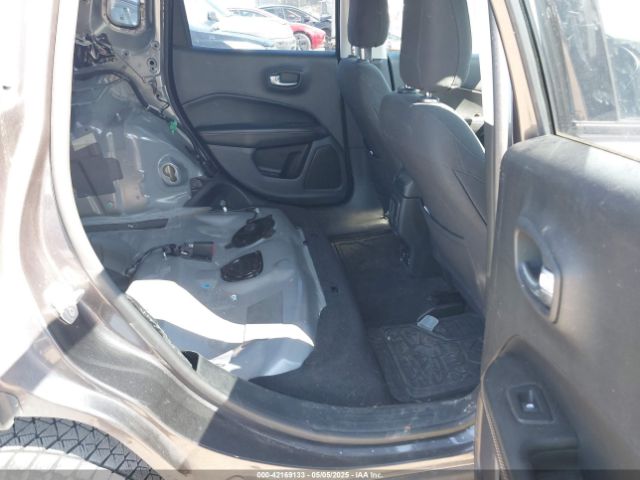 3C4NJDAB8KT595602 Jeep Compass Sport 4x4