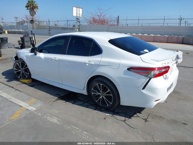 4T1B11HK9JU634608 Toyota CAMRY SE