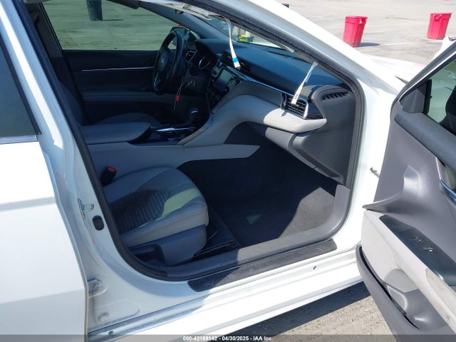 4T1B11HK9JU634608 Toyota CAMRY SE