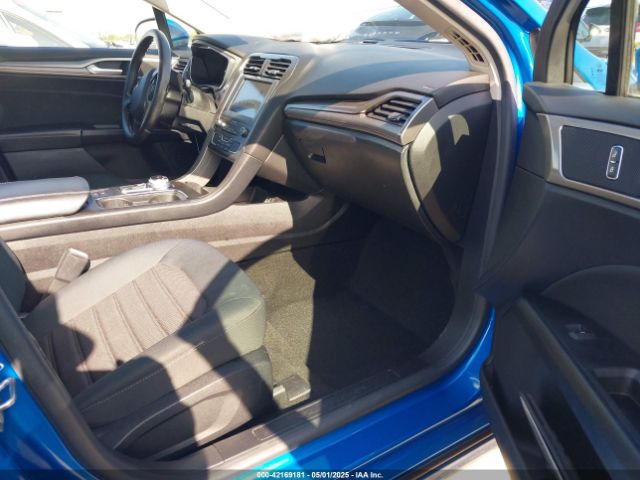 3FA6P0HD6LR128539 Ford FUSION SE