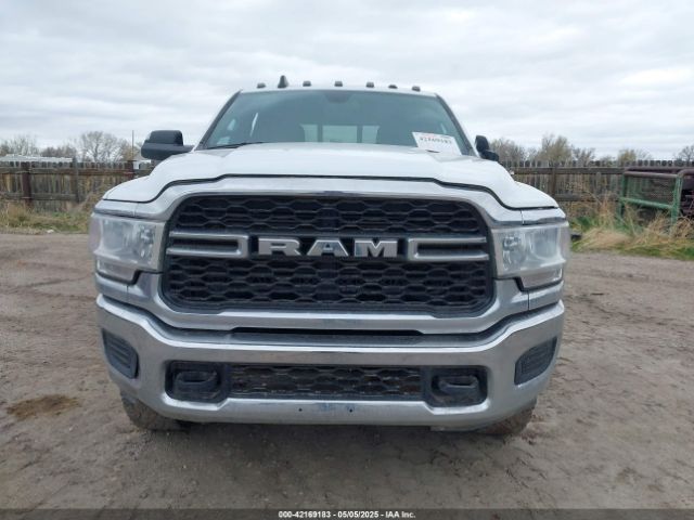 3C6UR5CJ7NG439487 RAM 2500 Tradesman  4x4 6'4 Box