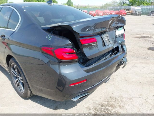 WBA13BJ04MCF43555 BMW 530I