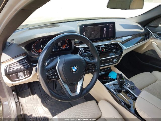 WBA13BJ04MCF43555 BMW 530I