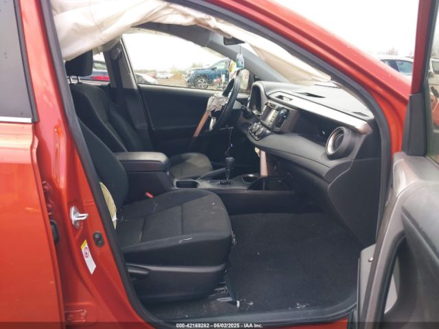 JTMBFREVXGJ092836 Toyota RAV4 LE