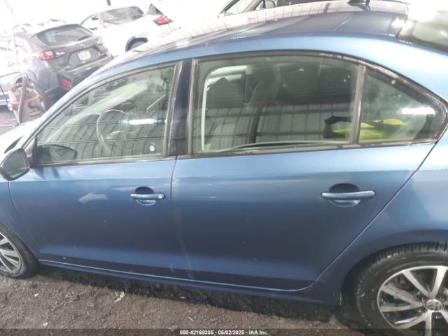 3VWD67AJ2GM268990 Volkswagen Jetta 1.4t Se