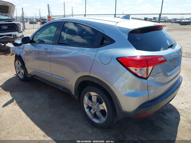 3CZRU5H38JM715463 Honda HR-V LX