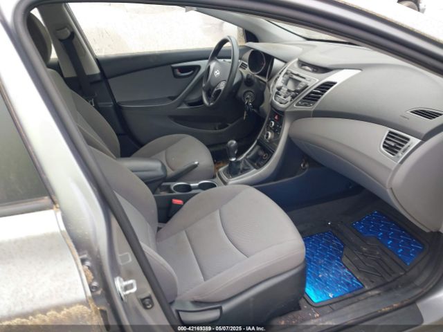 KMHDH4AE3GU523605 Hyundai ELANTRA SE