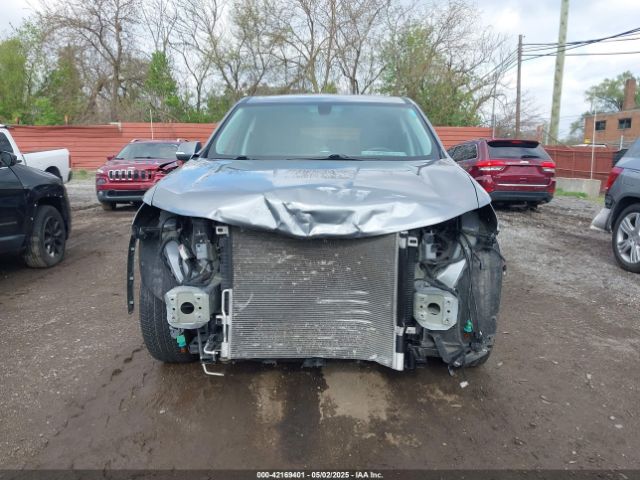 1GNERGKW3MJ157258 Chevrolet Traverse Fwd Lt Cloth