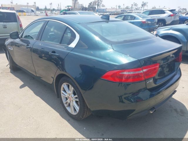 2017 JAGUAR XE SAJAD4BG7HA955637 Photo 2
