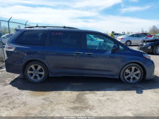 5TDXZ3DC7KS987688 Toyota Sienna Se Premium 8 Passenger