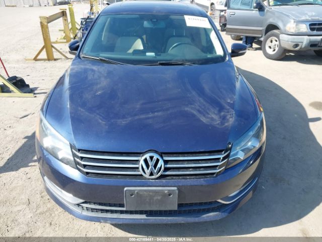 1VWBT7A3XFC019483 Volkswagen Passat 1.8t Se
