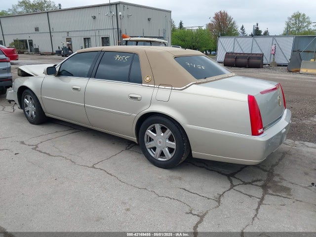 2007 CADILLAC DTS 1G6KD57YX7U205420 Photo 2