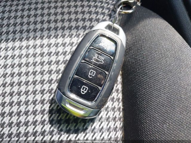 KM8K22AA8MU648394 Hyundai Kona Sel