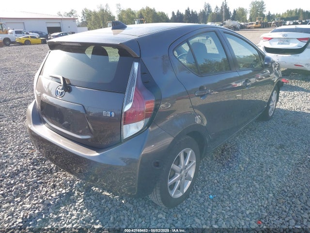JTDKDTB34F1094537 Toyota Prius C Three