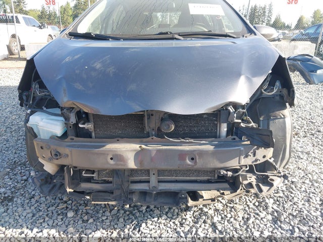 JTDKDTB34F1094537 Toyota Prius C Three
