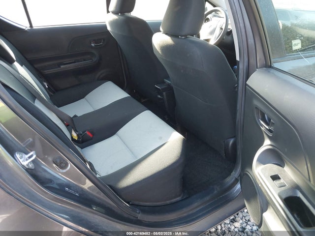 JTDKDTB34F1094537 Toyota Prius C Three