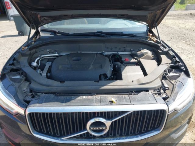 2018 VOLVO XC60 LYV102RK1JB113951 Photo 9