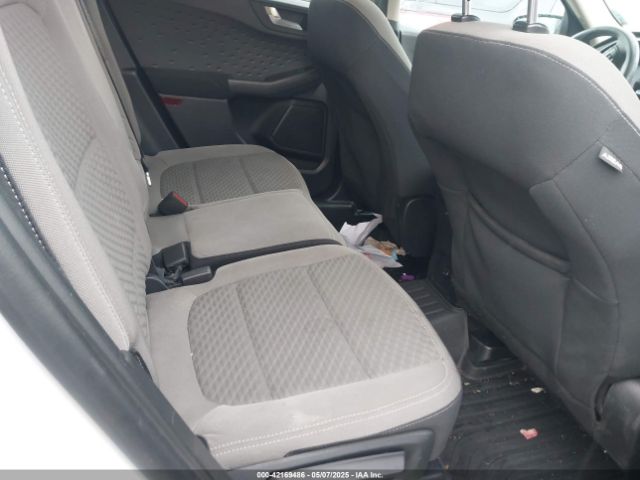 1FMCU9G63LUB83032 Ford ESCAPE SE