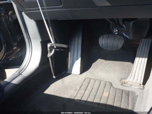 WBXHU7C30J5H44696 BMW X1 Sdrive28i