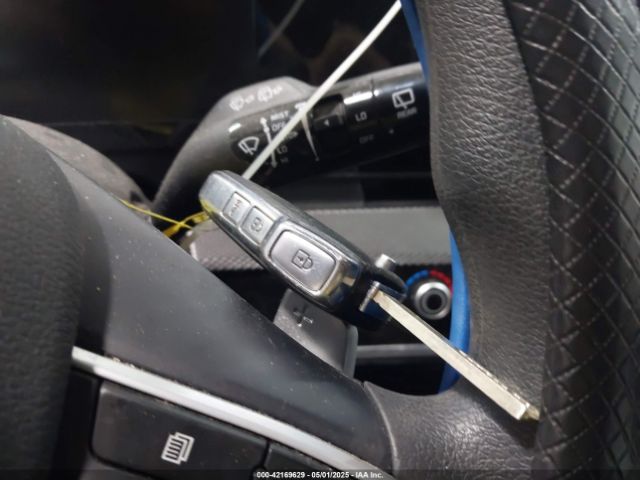 KNDPUCAG7P7015662 KIA Sportage Hybrid Lx