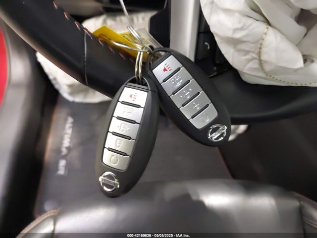 1N4BL4CW2MN417528 Nissan Altima Sr Intelligent Awd