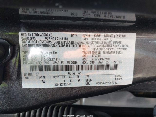 1FADP3N27GL372300 Ford Focus Titanium