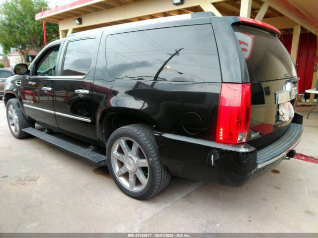 2011 CADILLAC ESCALADE ESV 1GYS3JEF1BR220954 Photo 2