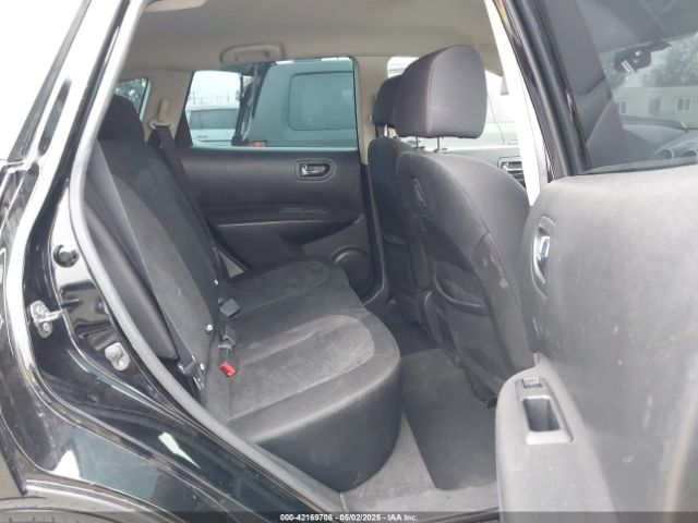 JN8AS5MT9FW673279 Nissan Rogue Select S