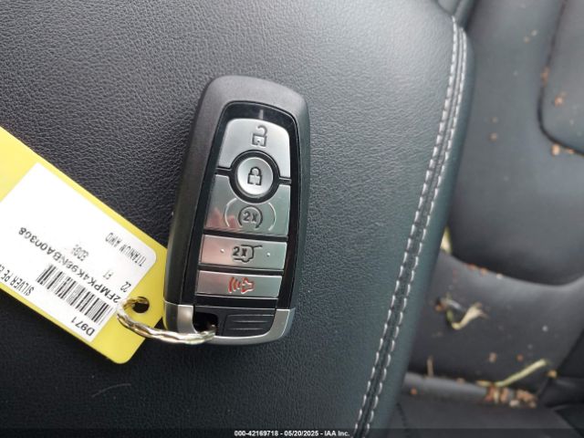 2FMPK4K98NBA00308 Ford Edge Titanium
