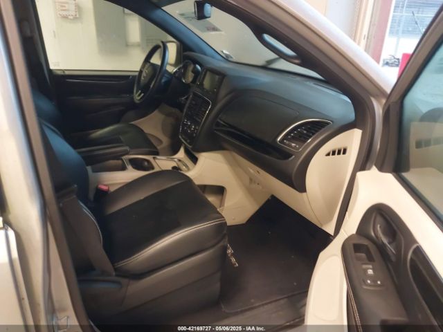 2C4RDGCG6HR645444 Dodge Grand Caravan Sxt