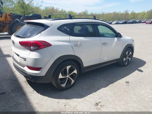 KM8J3CA22GU076489 Hyundai Tucson Limited
