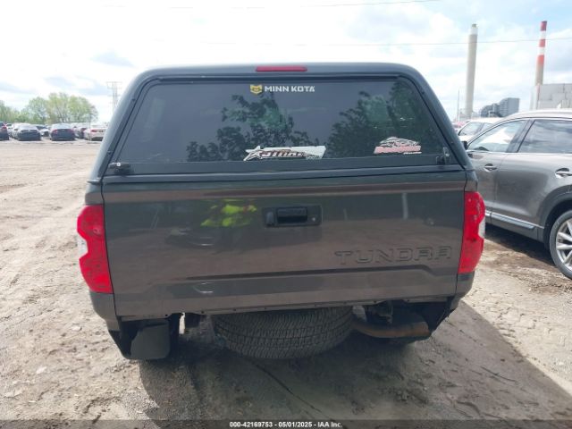 5TFDW5F1XKX799650 Toyota Tundra Sr5 5.7l V8