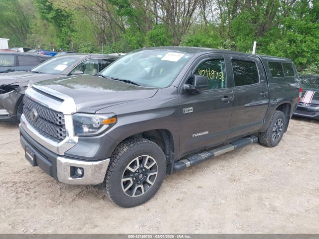 5TFDW5F1XKX799650 Toyota Tundra Sr5 5.7l V8